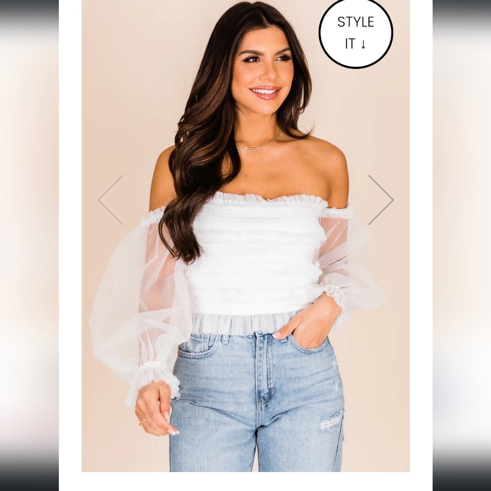 White ruffled tulle sleeved blouse
